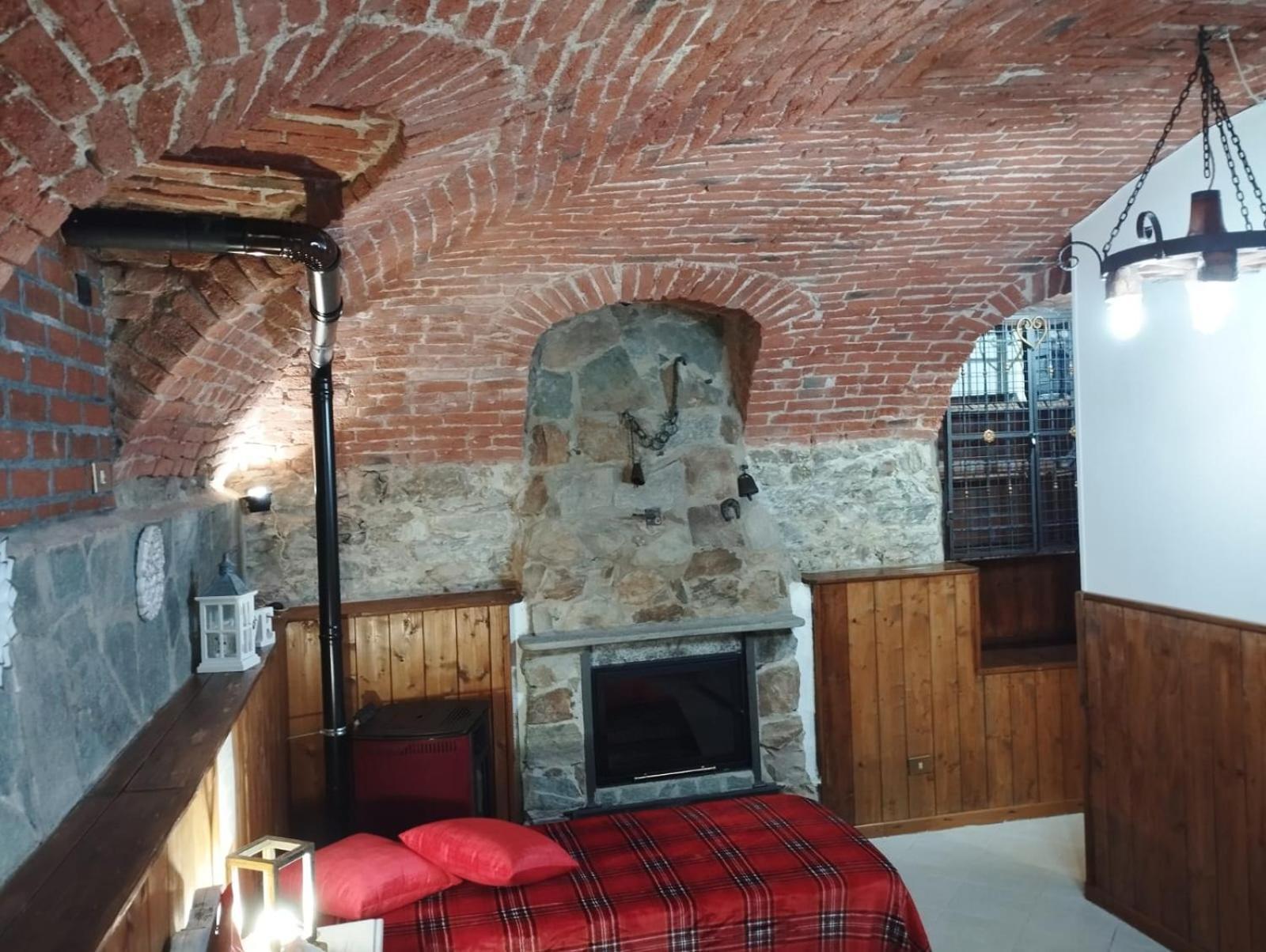 La Ghita Bed & Breakfast Sparone Dış mekan fotoğraf