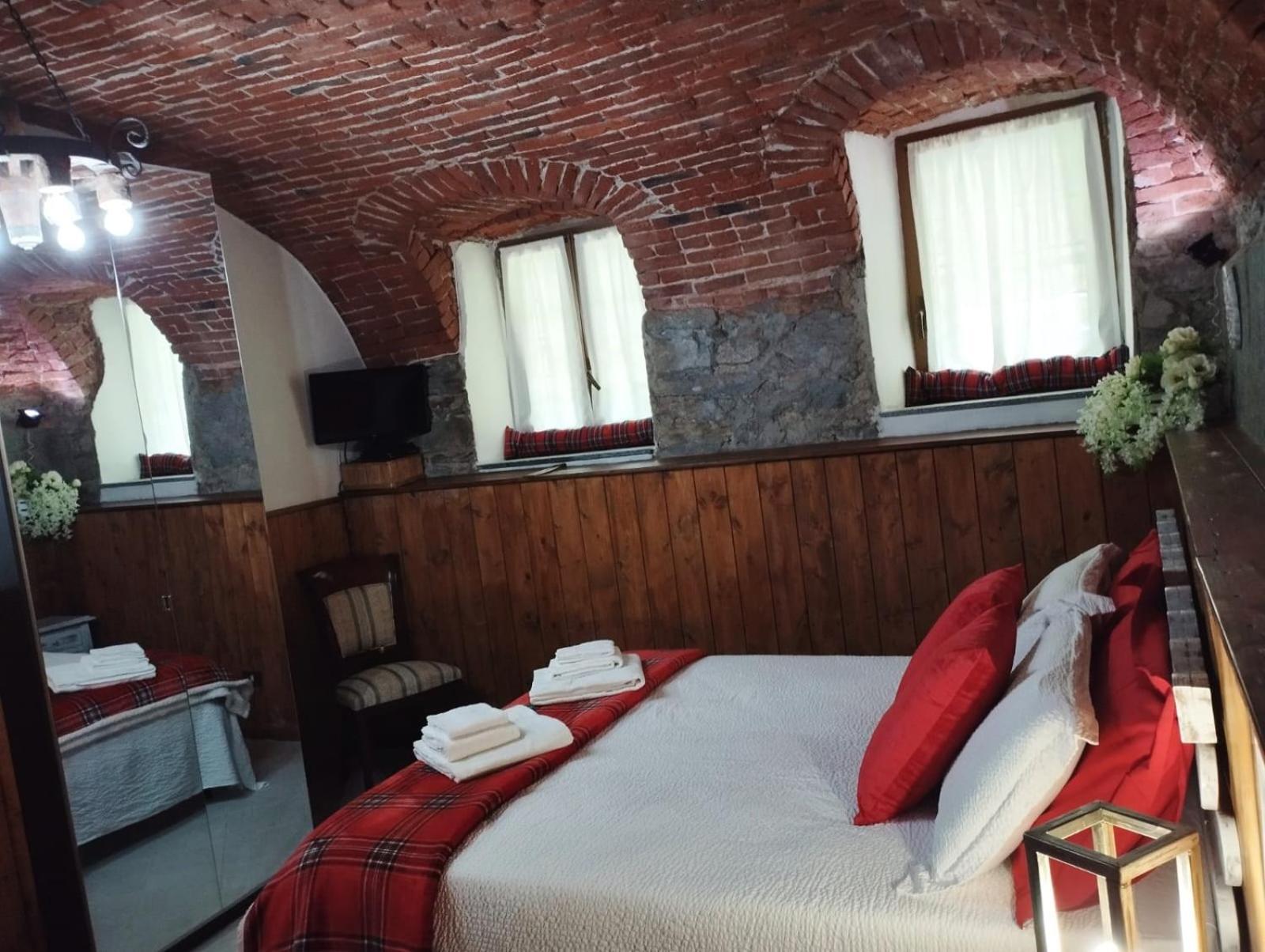 La Ghita Bed & Breakfast Sparone Dış mekan fotoğraf